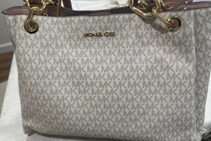 Bolso de hombro Trisha de Michael Kors, Precio original: 628 $
