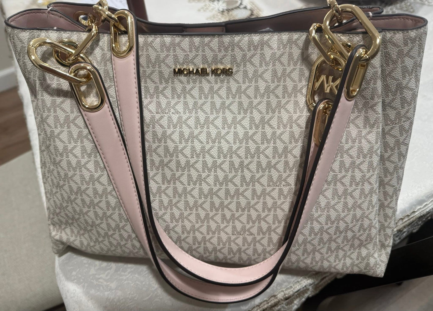 Bolso de hombro Trisha de Michael Kors, Precio original: 628 $