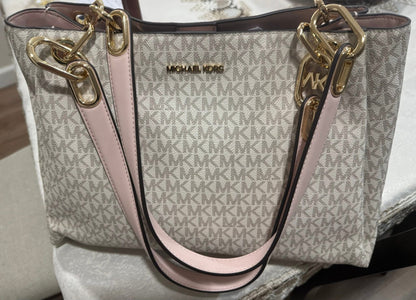 Bolso de hombro Trisha de Michael Kors, Precio original: 628 $